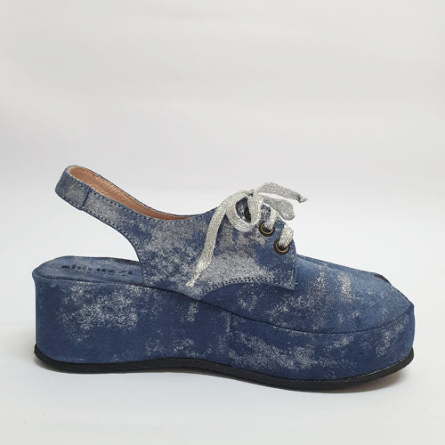 350 medium blue with silver clouds